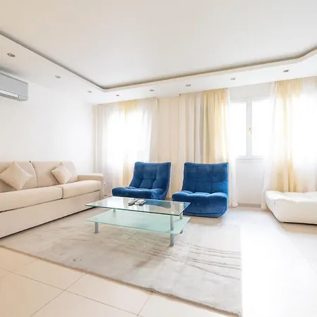 Spacious 3br Canal Saint Martin Παρίσι