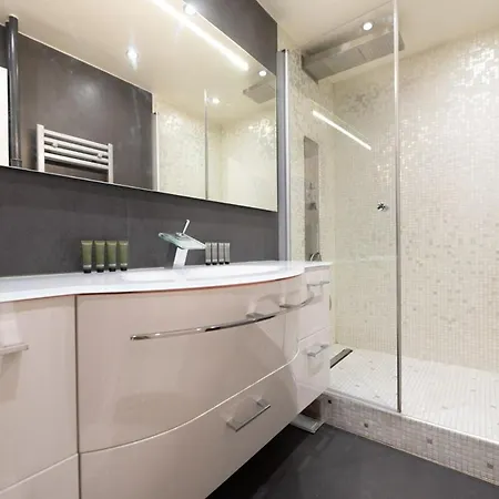 Apartmán Spacious 3br Canal Saint Martin